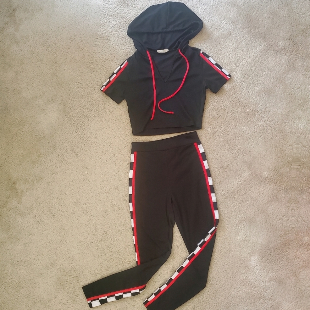 Fashion Nova Cropped Hoodie Pants Set (Small)